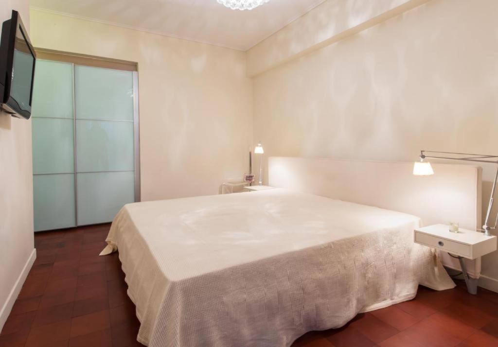 Plaka Hill Luxury Flat Apartment
