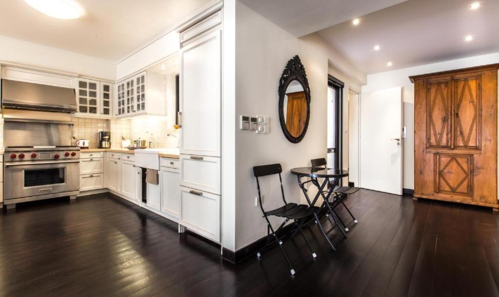 Plaka Hill Luxury Flat Apartment Athens